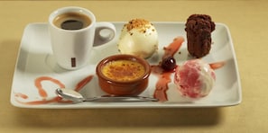 Se sirven desayunos, comidas y cenas