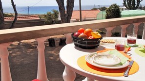 Villa, 4 chambres, vue plage | 4 chambres, rideaux occultants, chambres insonorisées