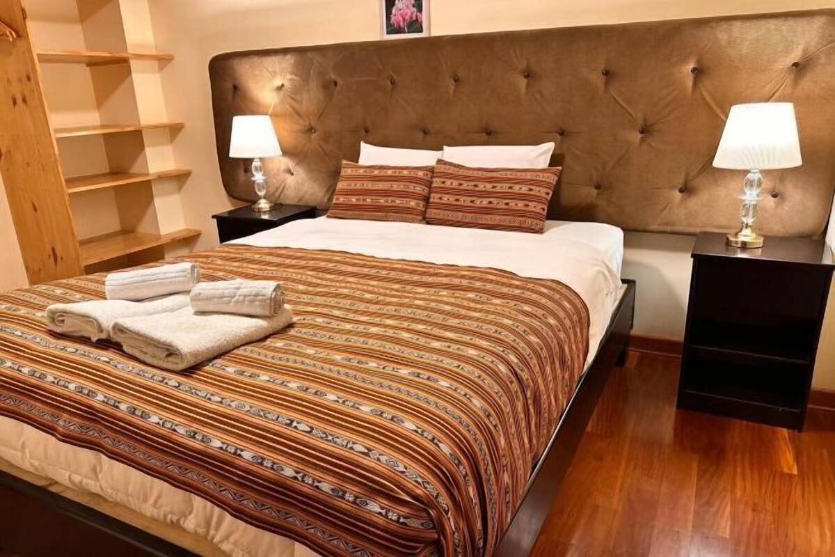 20 間睡房、羽絨被、記憶棉床墊、房內夾萬