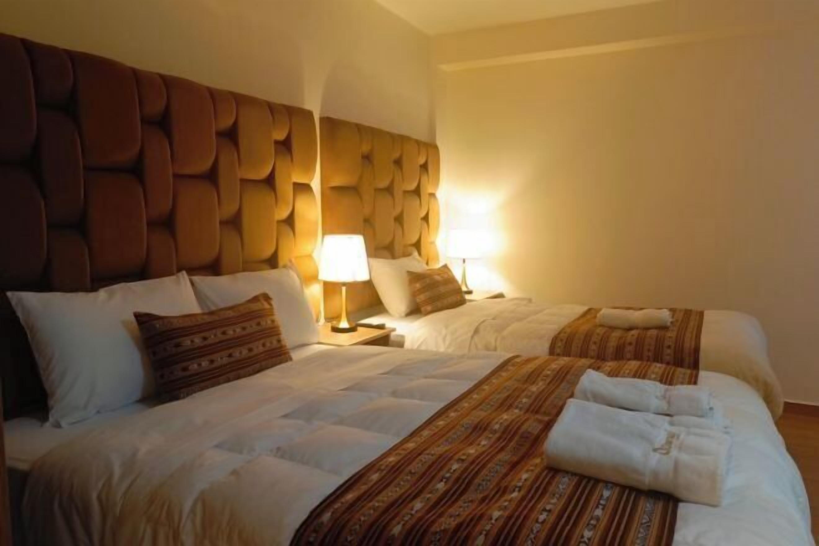 20 dormitorios, edredones de plumas, colchones viscoelásticos