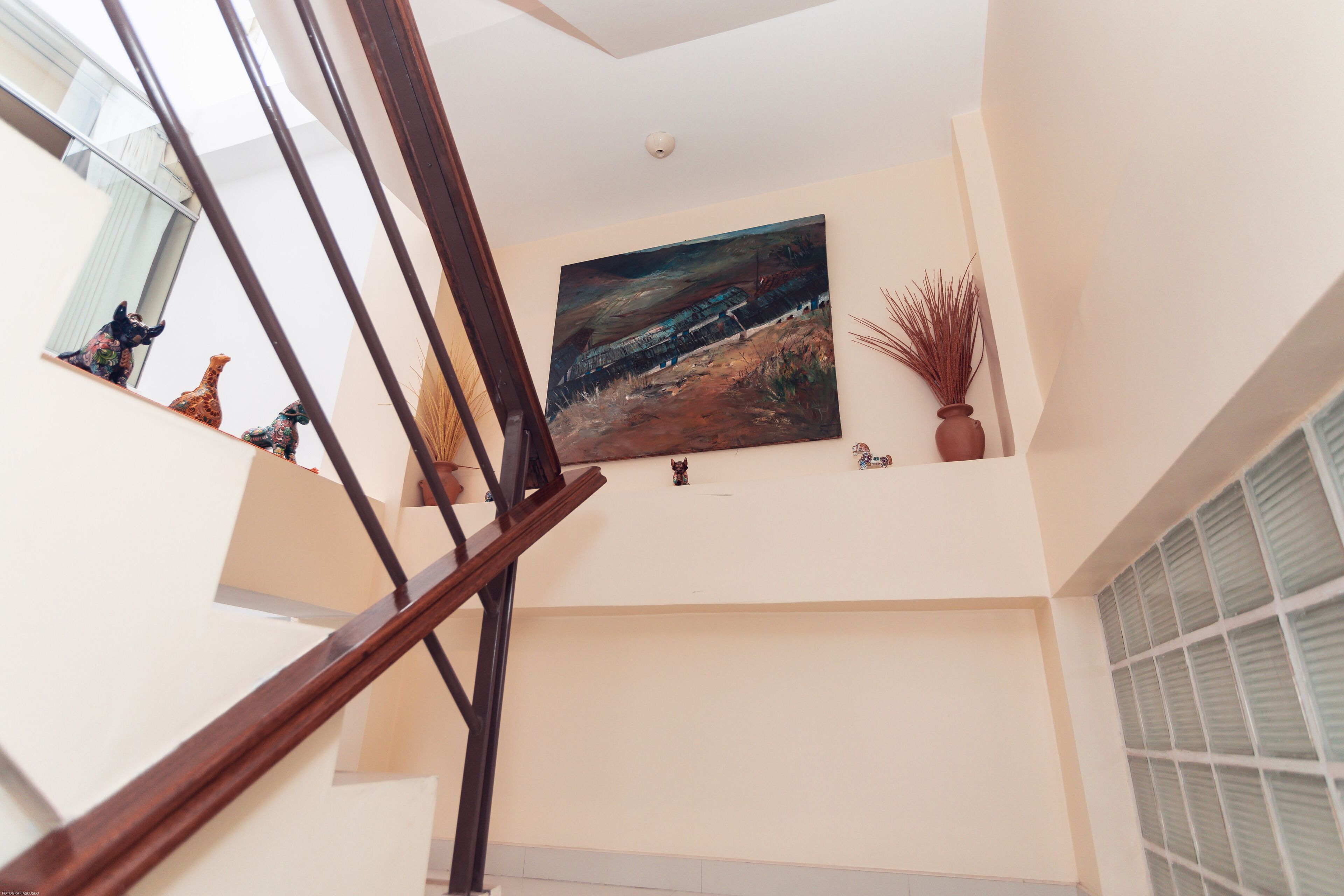 handrails in stairways