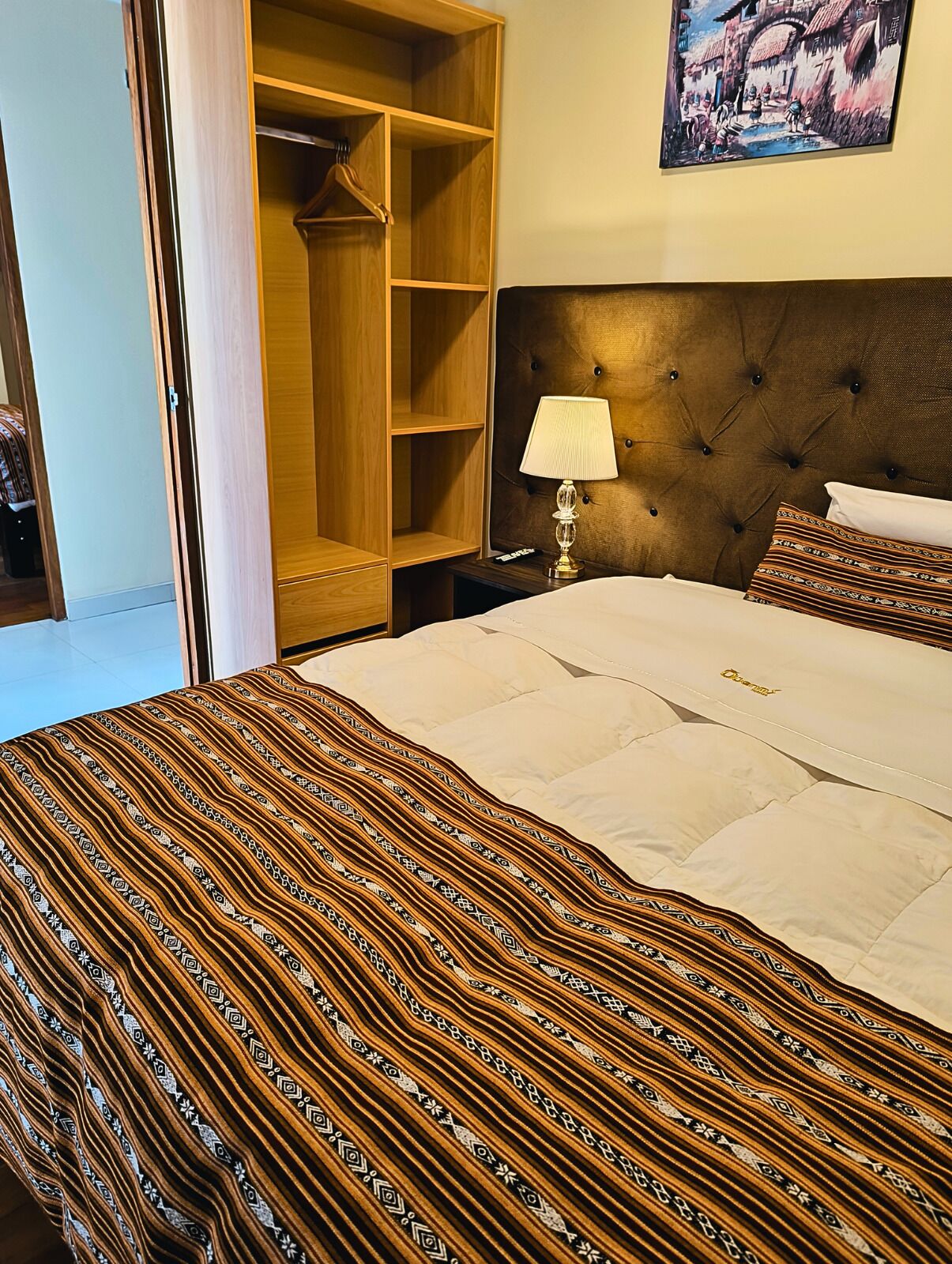 Yhden hengen comfort-huone, oma kylpyhuone | 20 makuuhuonetta, untuvapeitot, memory foam -patjalliset sängyt