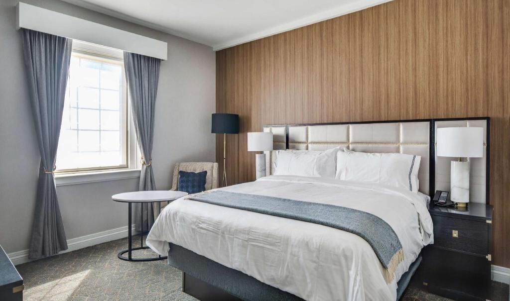 Luxe beddengoed, donzen dekbedden, pillowtop-bedden