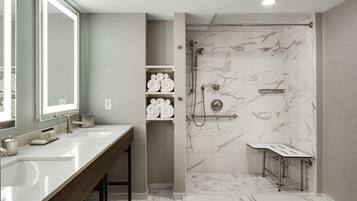 Room, 1 Bedroom, Accessible (Mobility & Hearing, Roll-in Shower) | Bathroom shower