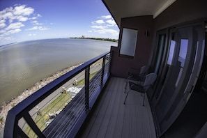 Exterior - Blue Wave Inn (Ashland)