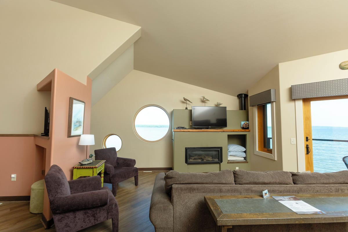 Design Suite, Multiple Beds, Non Smoking (Sandbar Vista #1) | 1 bedroom, premium bedding, down comforters, pillowtop beds