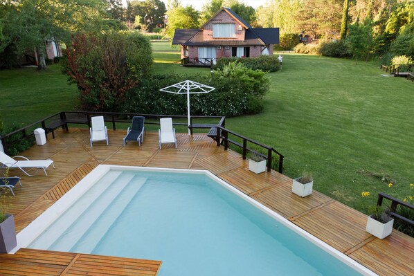 2 indoor pools, outdoor pool