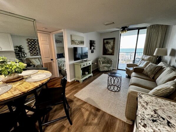 TV, DVD player, stereo - 709"A" Tropical Delight! Booking for 2026! (Gulf Shores)