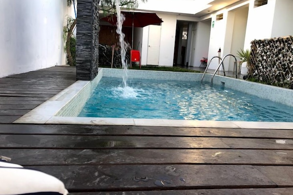 Individually decorated, free WiFi, bed sheets