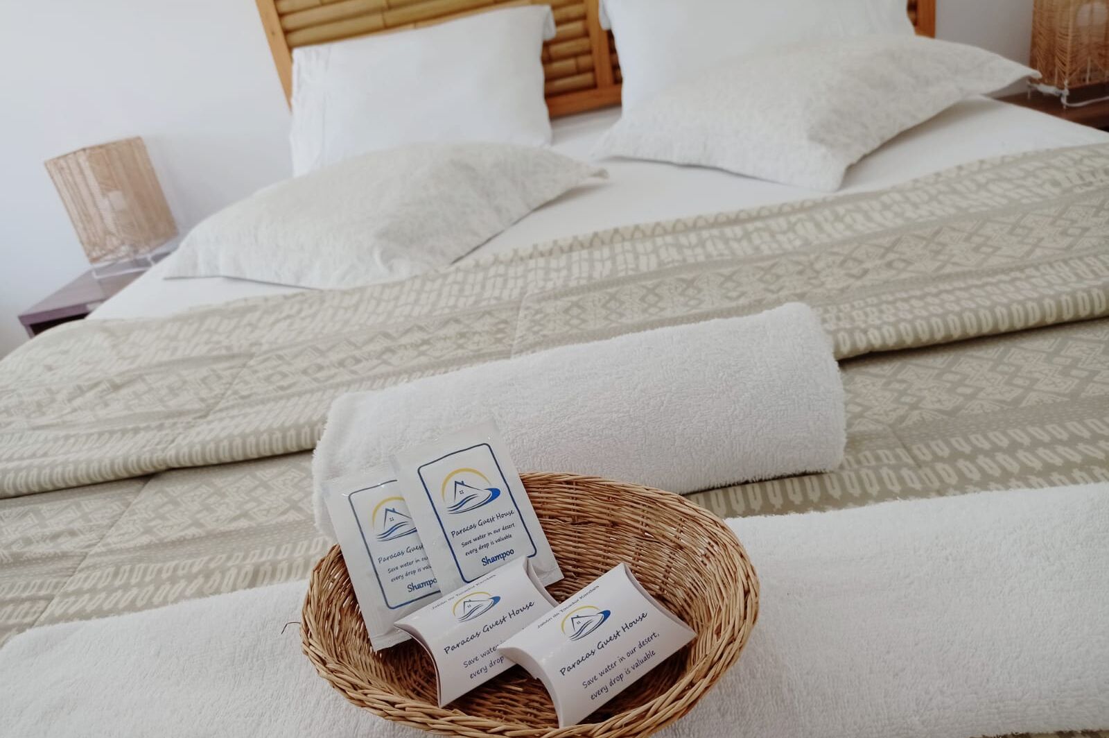 WiFi (free), bed sheets