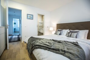 2 chambres, bureau, fer et planche à repasser, Wi-Fi gratuit