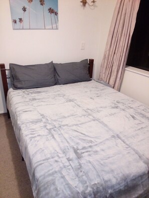 1 bedroom, Internet, bed sheets