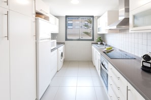 Fridge, microwave, oven, dishwasher