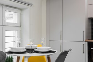 Comfort Apartment | Private kitchen | Oven, stovetop, dishwasher, coffee/tea maker - BestDayApartments (Kraków)