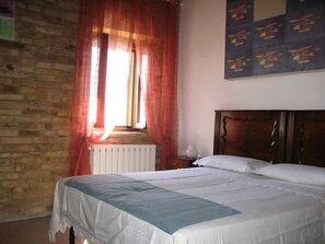 2 多间卧室、熨斗/熨衣板、旅行婴儿床、免费 WiFi