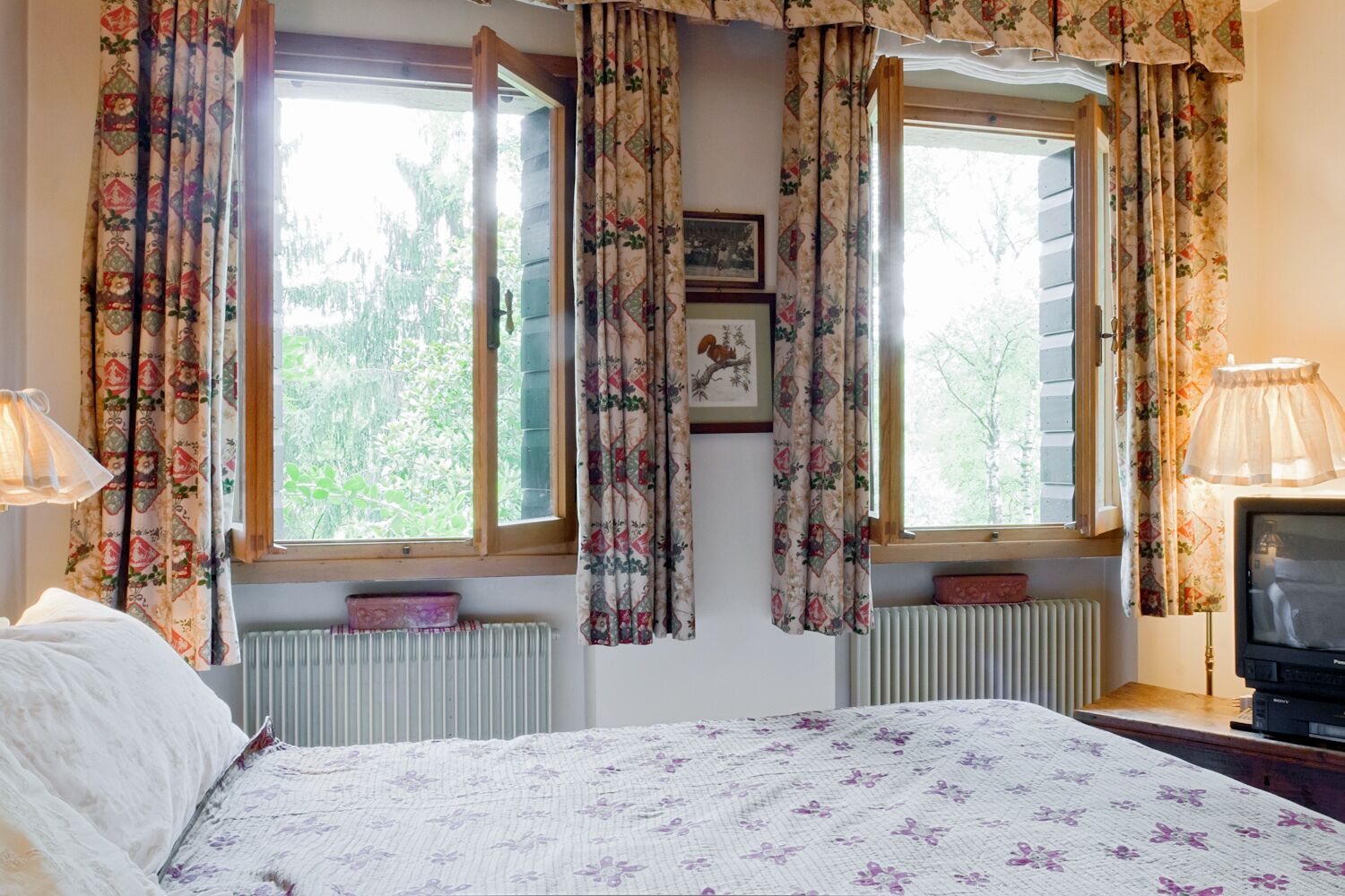 3 Schlafzimmer, Schreibtisch, schallisolierte Zimmer