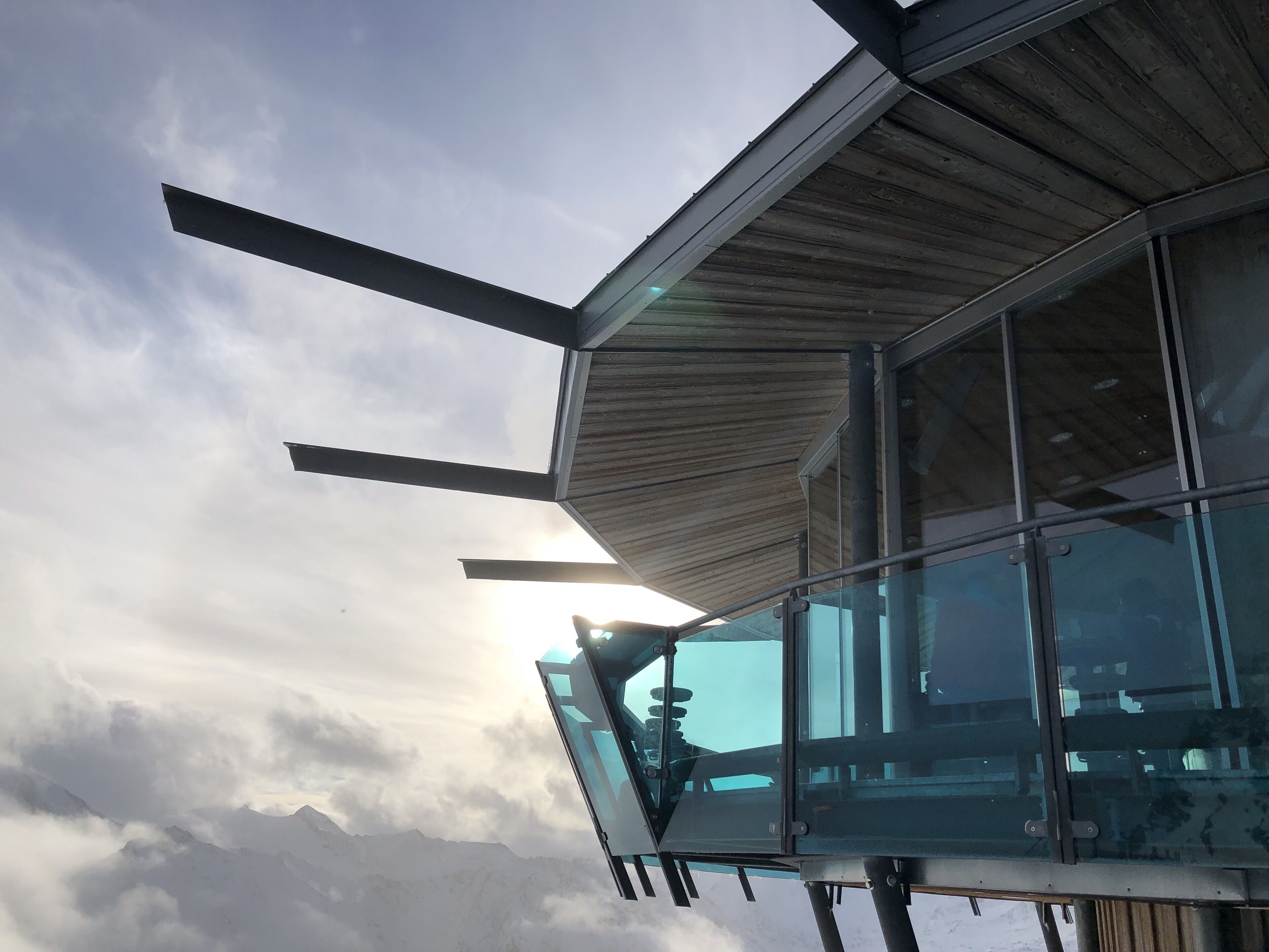 Top Mountain Star at 3080m in Obergurgl, another resort with a great snow record