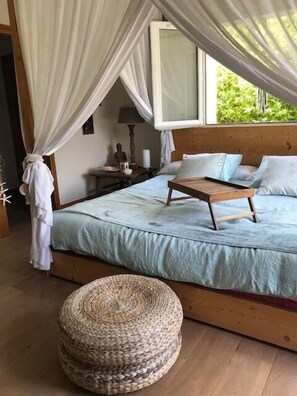 4 soveværelser, skrivebord, strygejern/strygebræt, weekendseng