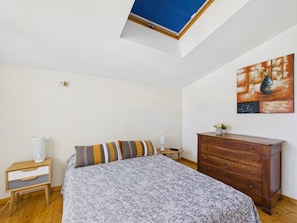 3 slaapkamers, een strijkplank/strijkijzer, gratis wifi