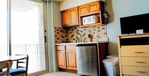Fridge, microwave - Acropolis Oceanfront Resort (North Wildwood)