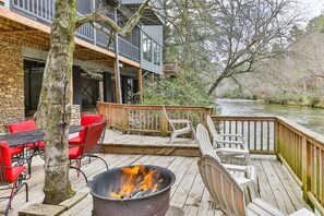 Outdoor dining - Riverside Runaway | Ellijay, GA (Ellijay)