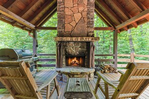 Property grounds - Serenity on The Mountain | Blue Ridge, GA (Blue Ridge)