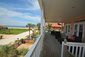 Property grounds - Oceanfront 4-Bed Home in Palm Coast (Palm Coast)