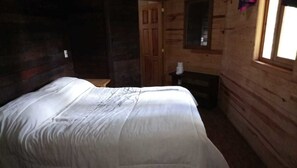 Superior Cabin, 1 King Bed, Jetted Tub - Cabañas el Pinar (Mazamitla)