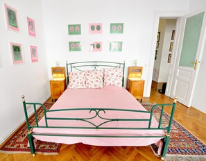 2 Schlafzimmer, Bügeleisen/Bügelbrett, Internetzugang, Bettwäsche