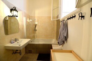 Hair dryer, towels - SUPERHOST - classy apartment, 10 min to the centre (Landstraße)