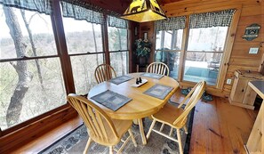 Dining - Awesome View | Ellijay, GA (Ellijay)
