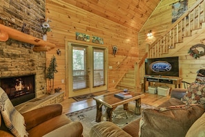 Fireplace, DVD player