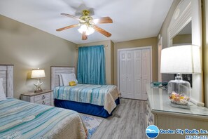 Room - Sea Watch VIII 102 - Two Bedroom, Two Bath Oceanfront Condo (Garden City Beach)