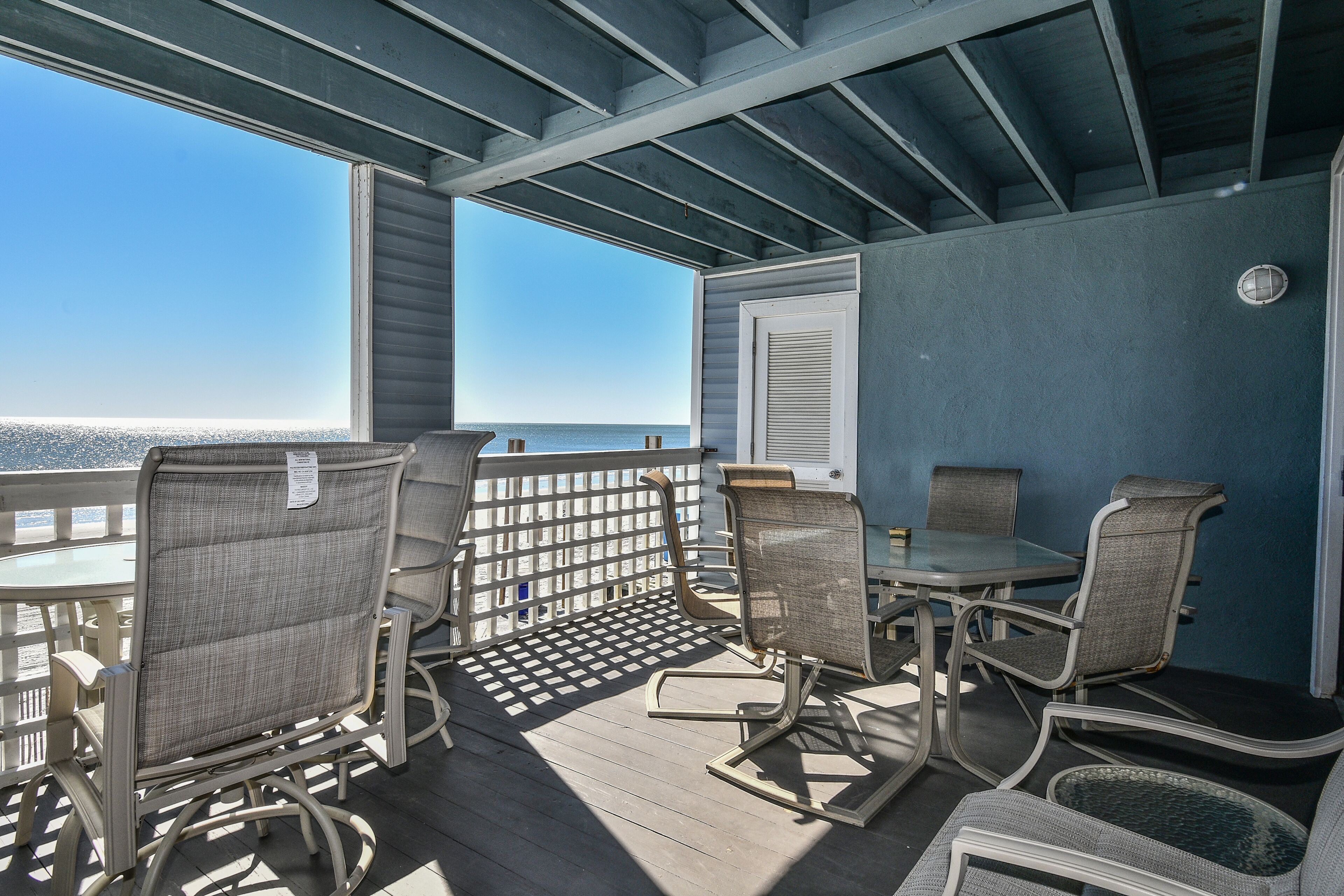 تناول الطعام با لخارج