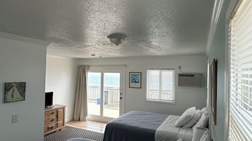 Double Room, 2 Queen Beds, Ocean View