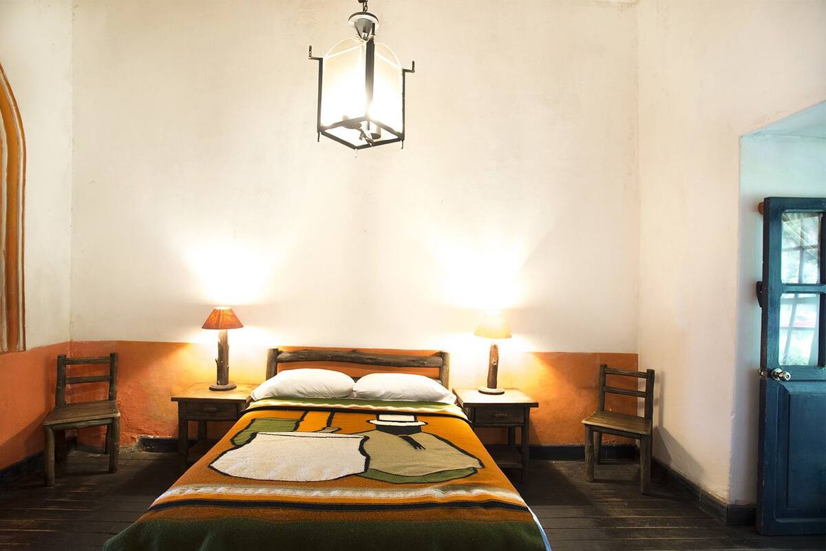 Double Room, Poolside