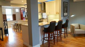 Family House, Patio | Private kitchen | Fridge, microwave, oven, stovetop