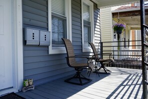 Terrace/patio - A One-Way Ticket to ComfortTown (Chicago)