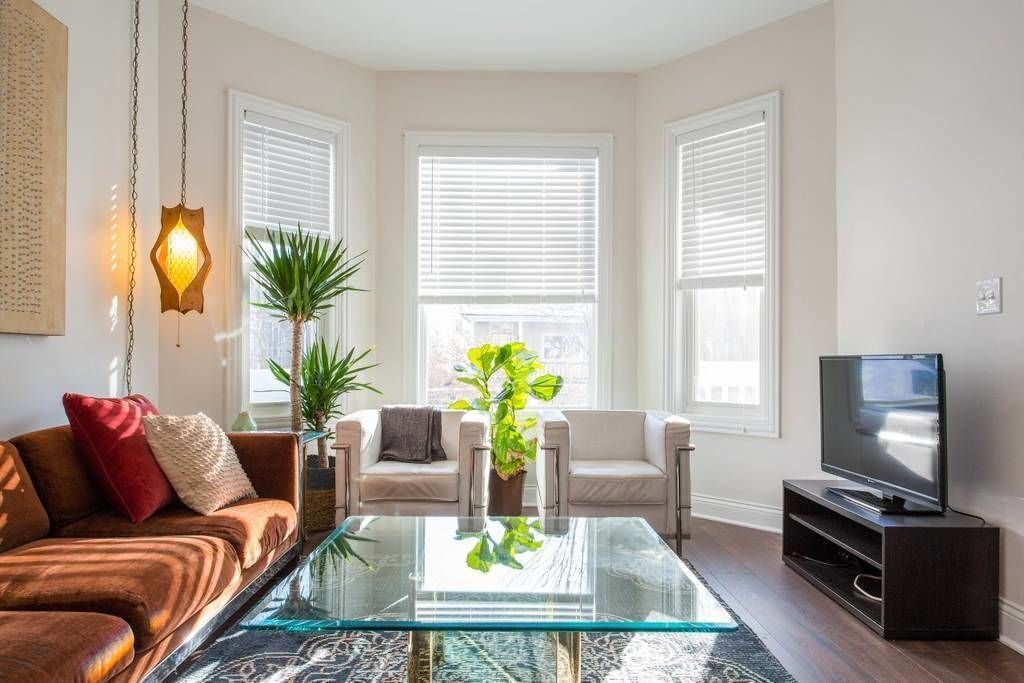 Comfort Apartment, Refrigerator & Microwave | Living room | LED TV