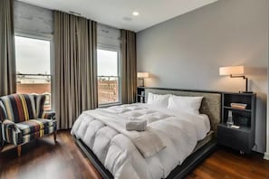 Luxury Penthouse, Balcony, City View | Free WiFi