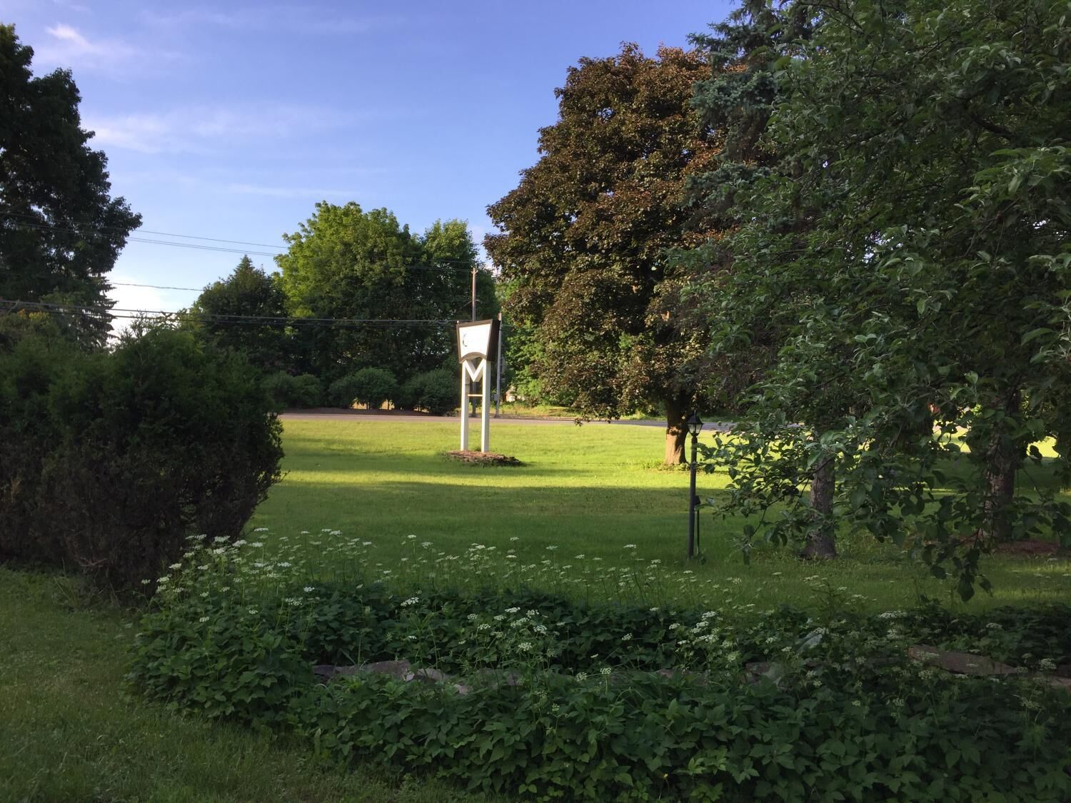 Foto - Nightshade Inn & Gardens