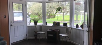 Nightshade Inn & Gardens