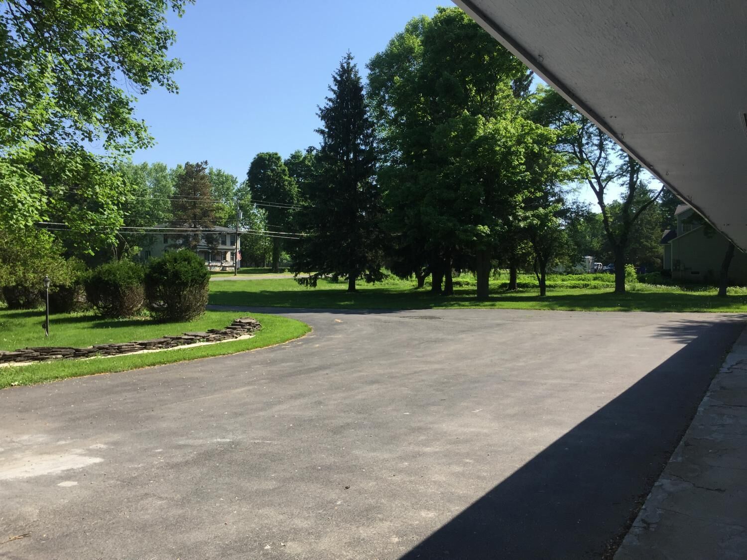 Foto - Nightshade Inn & Gardens