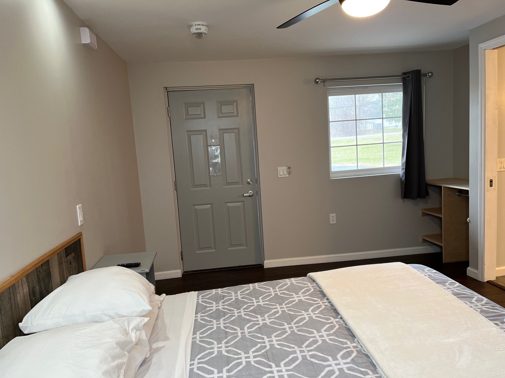 Foto - Nightshade Inn & Gardens