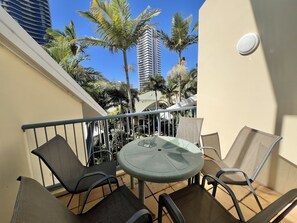 Penthouse, 4 Bedrooms | Balcony - CHA Private Apts Diamond Beach (Mermaid Beach)