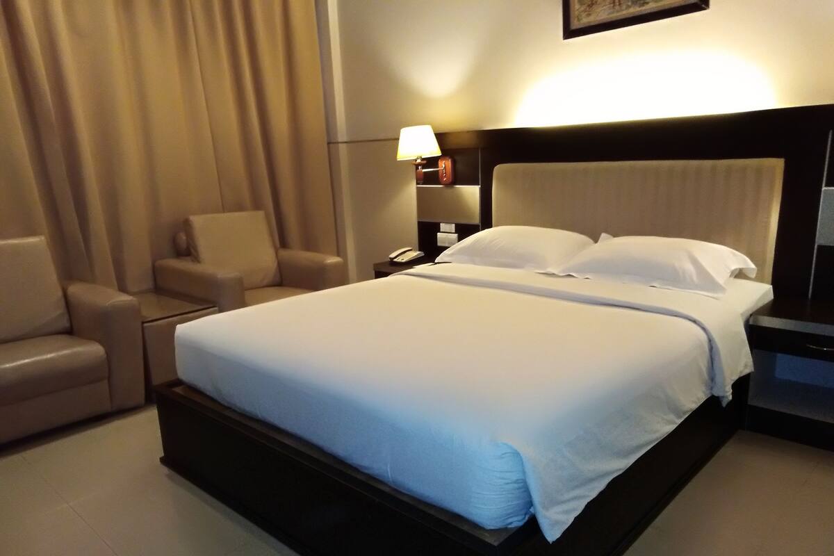 Superior Double Room | Desk, rollaway beds (surcharge), WiFi (free)