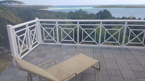 Sun deck - Horizon House (Governor's Harbour)