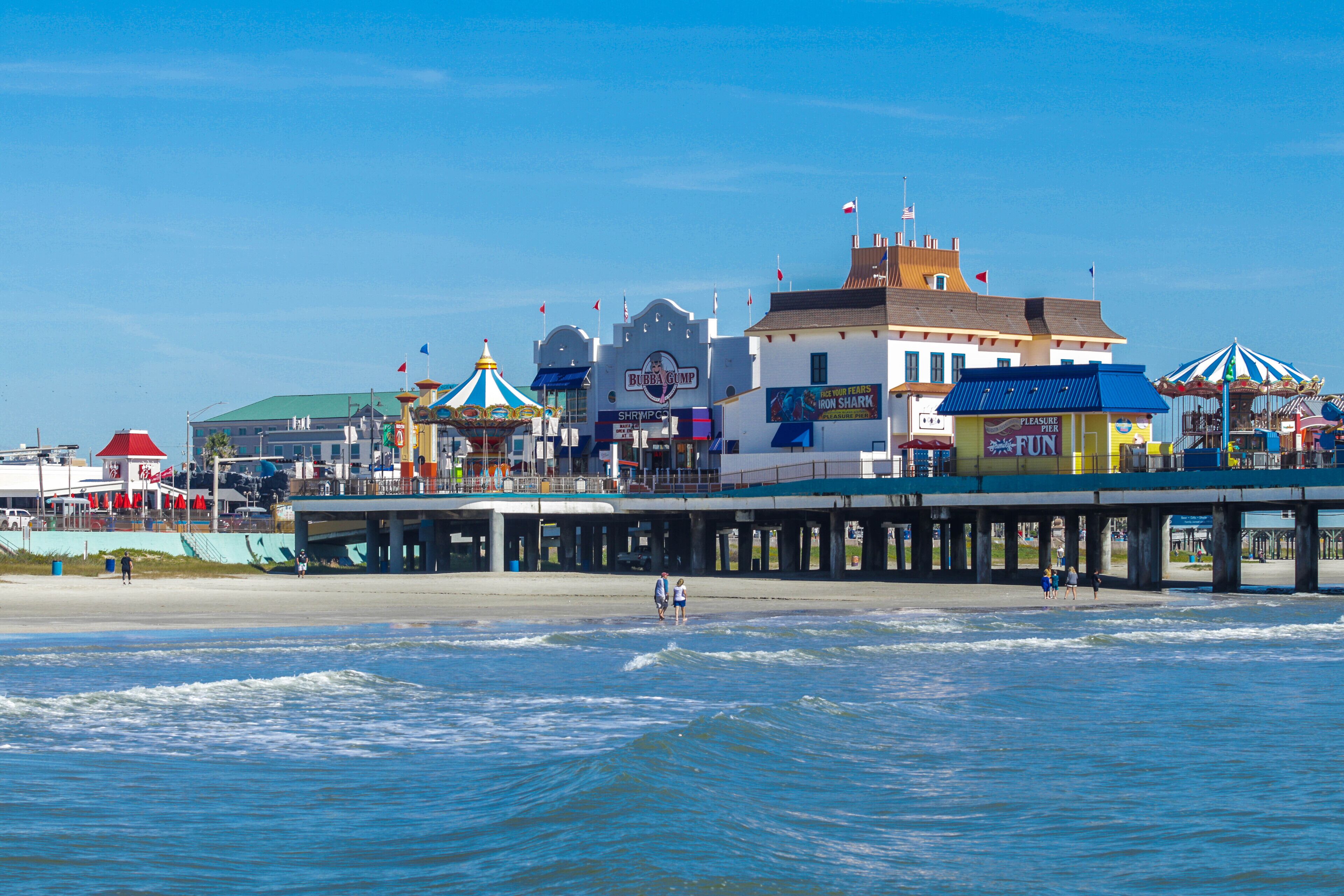 På stranden og solsenger