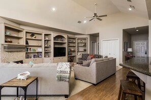 Smart TV, fireplace, DVD player, toys