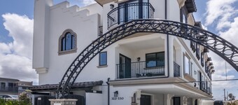 Luxury Condo in the Heart of Downtown Pismo Beach, Rooftop Spa! 322 Stimson Ave,